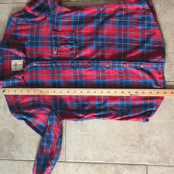 Hollister plaid button down shirt, 100% cotton - Picture 5 of 11